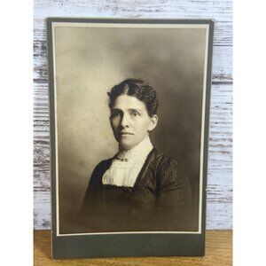 Antique Cabinet Card Photo Of Woman By Rothschild Chicago